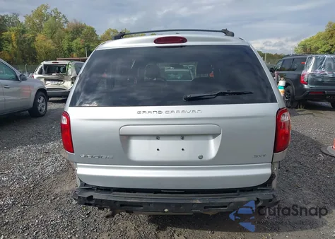 2005 Dodge Grand Caravan Sxt z USA, uszkodzony, nr VIN 2D4GP44L75R187999